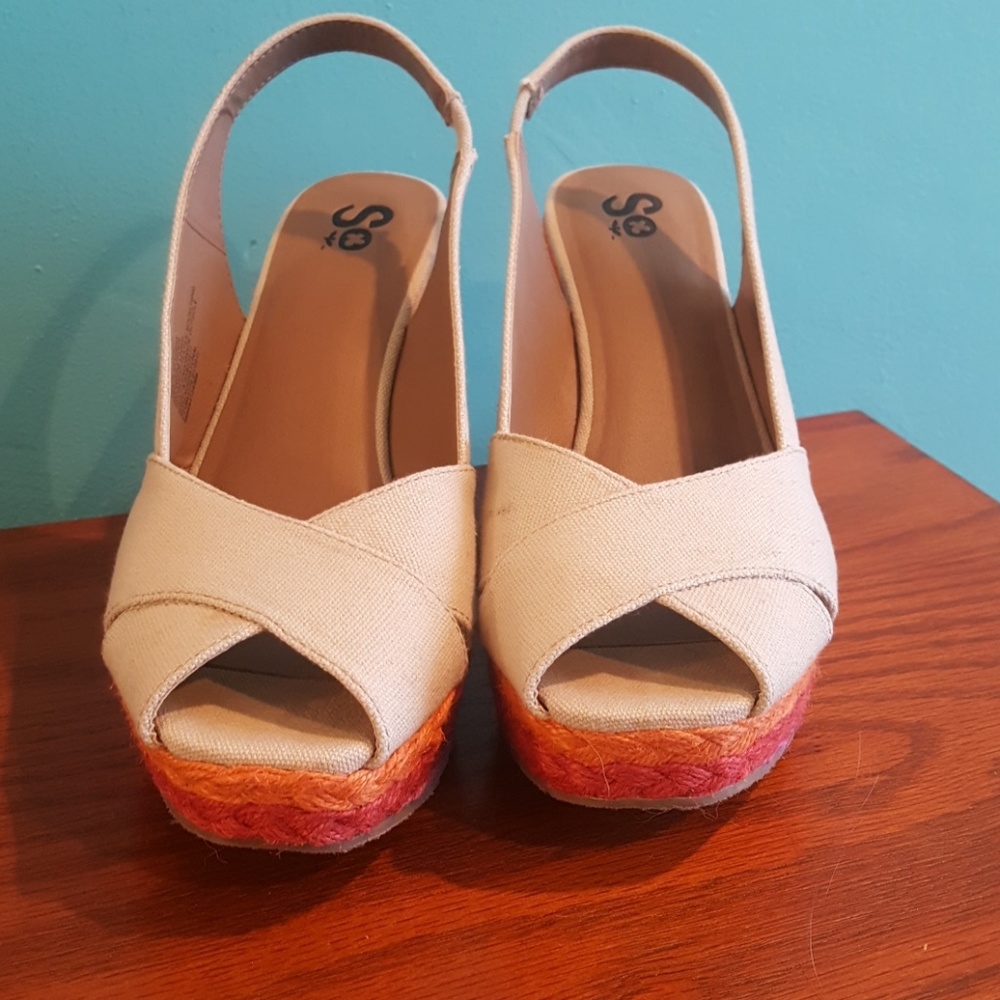 Canvas wedges
